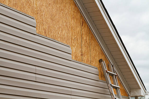 Professional Wood Siding technician working in McMechen, WV